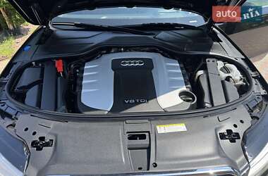 Седан Audi A8 2016 в 