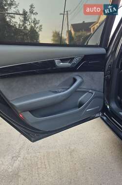 Седан Audi A8 2014 в 