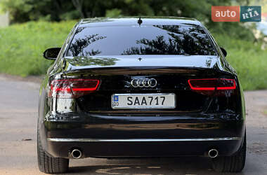 Седан Audi A8 2011 в 