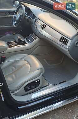 Седан Audi A8 2013 в 