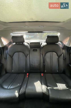 Седан Audi A8 2012 в 