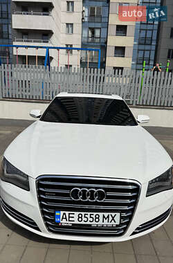 Седан Audi A8 2012 в 