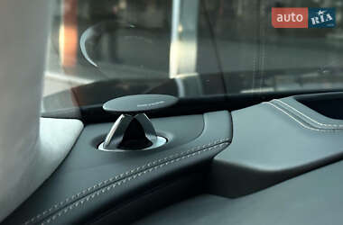 Седан Audi A8 2013 в 