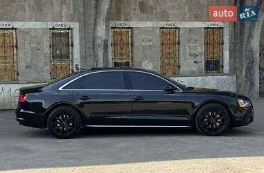 Седан Audi A8 2013 в 