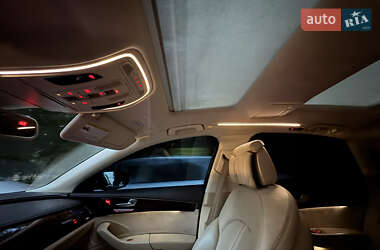 Седан Audi A8 2013 в 