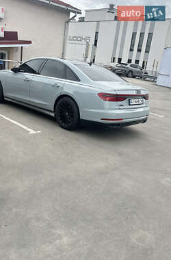 Седан Audi A8 2018 в 