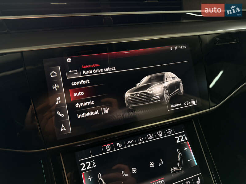 Седан Audi A8 2022 в Києві