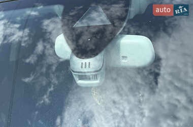 Седан Audi A8 2013 в 