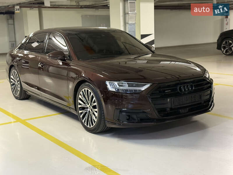 Седан Audi A8 2018 в Києві