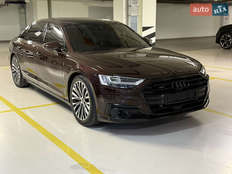 Седан Audi A8 2018 в Києві
