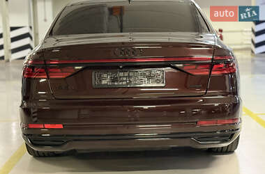 Седан Audi A8 2018 в 
