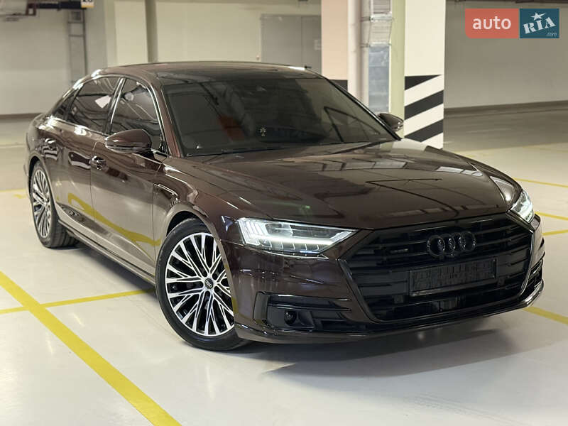 Седан Audi A8 2018 в Києві