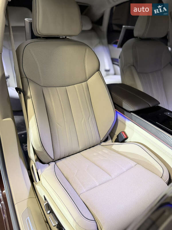 Седан Audi A8 2018 в Києві