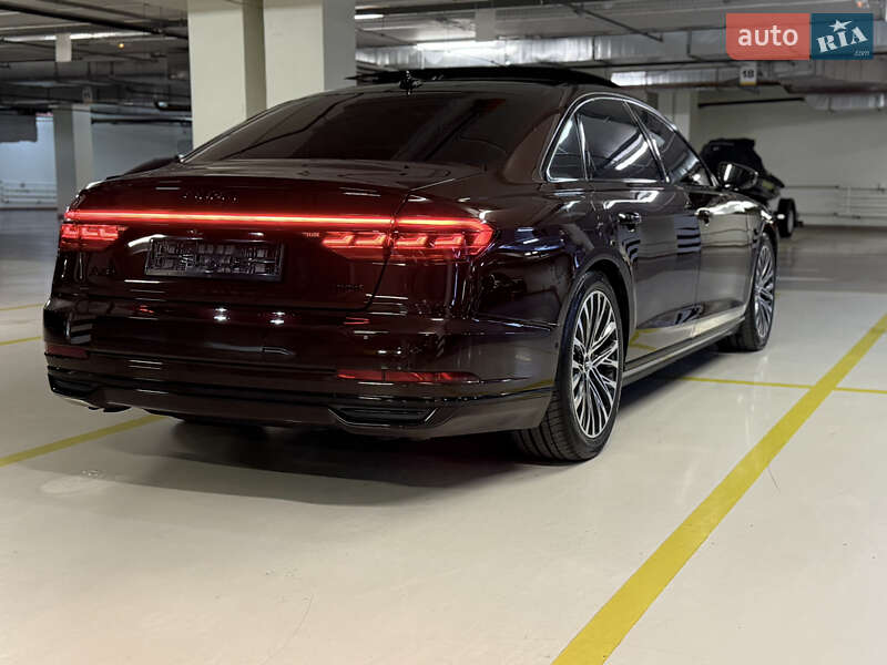 Седан Audi A8 2018 в Києві