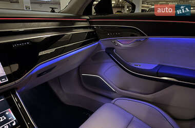Седан Audi A8 2018 в 