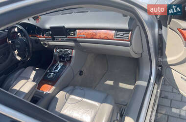 Седан Audi A8 2003 в 