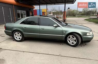 Седан Audi A8 2002 в 