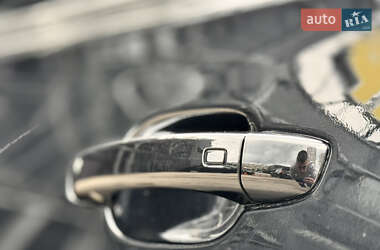 Седан Audi A8 2013 в 