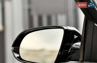 Седан Audi A8 2013 в 