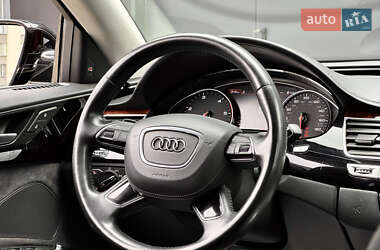 Седан Audi A8 2013 в 