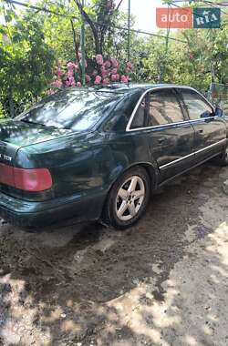 Седан Audi A8 1998 в 