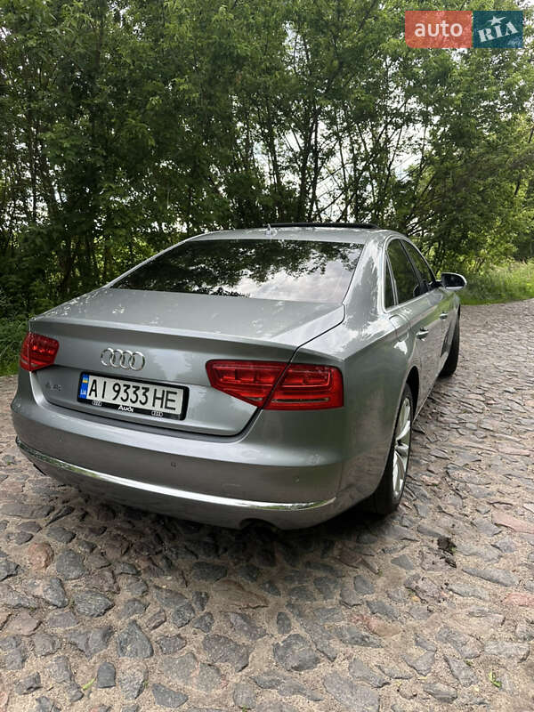 Седан Audi A8 2012 в Василькове