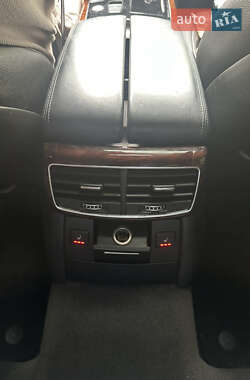 Седан Audi A8 2012 в 