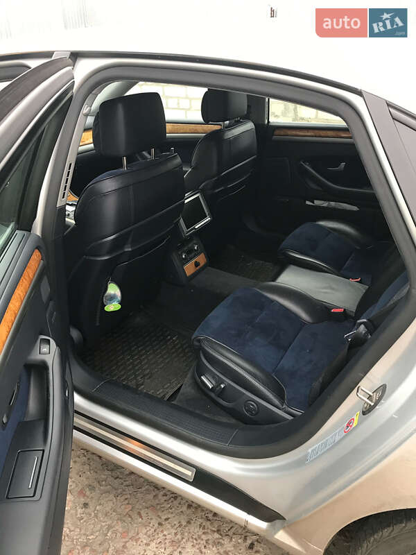 Седан Audi A8 2006 в Киеве