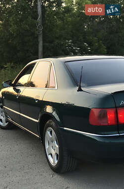 Седан Audi A8 1997 в 
