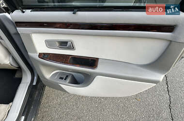 Седан Audi A8 1995 в 