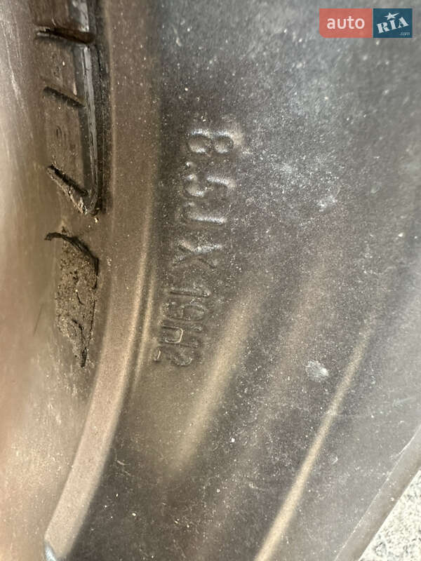 Седан Audi A8 1995 в Одесі