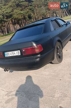 Седан Audi A8 1995 в 