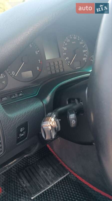 Седан Audi A8 1995 в Славуте