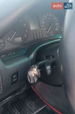 Седан Audi A8 1995 в 