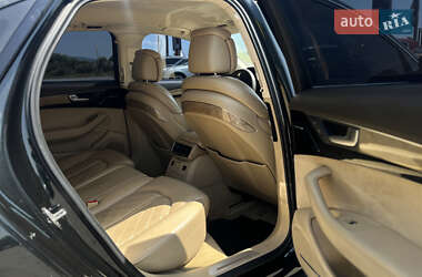Седан Audi A8 2011 в 