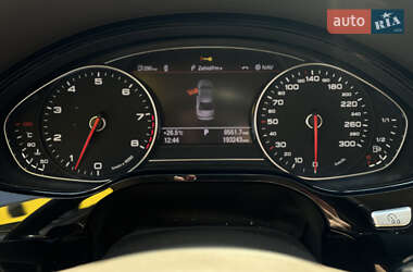 Седан Audi A8 2011 в 