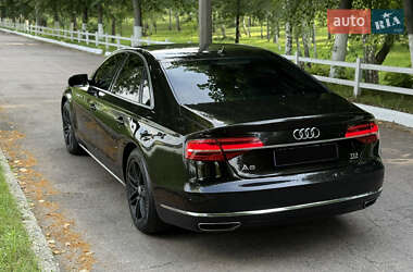 Седан Audi A8 2014 в 