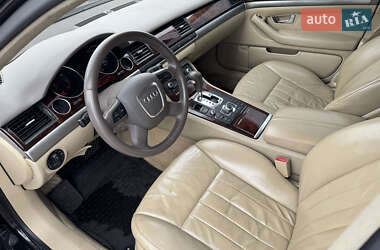 Седан Audi A8 2006 в 