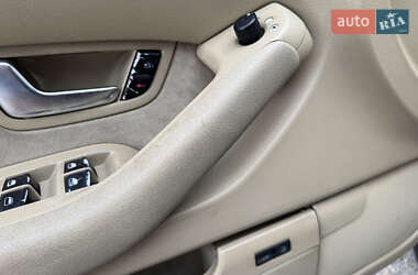 Седан Audi A8 2006 в 
