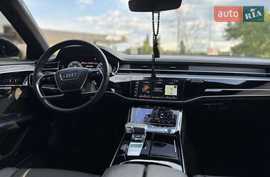 Седан Audi A8 2021 в 