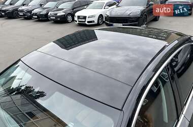 Седан Audi A8 2022 в 