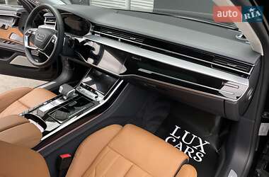 Седан Audi A8 2022 в 