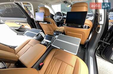 Седан Audi A8 2022 в 