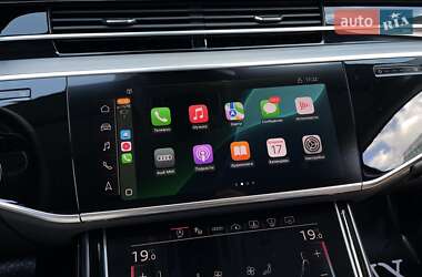 Седан Audi A8 2022 в 