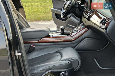 Седан Audi A8 2012 в 