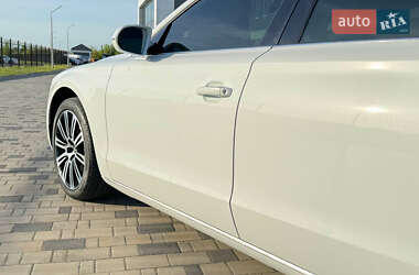 Седан Audi A8 2013 в 