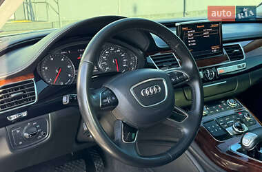Седан Audi A8 2013 в 