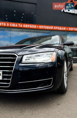 Седан Audi A8 2016 в 