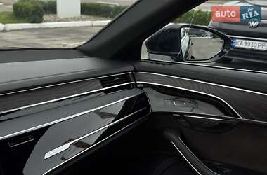 Седан Audi A8 2021 в 