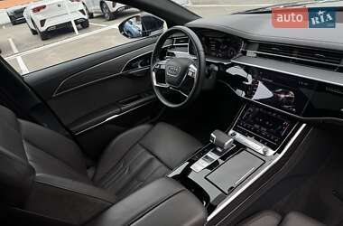 Седан Audi A8 2021 в 